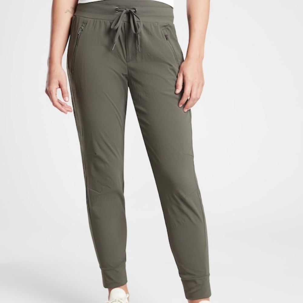 Athleta Trekkie North Joggers